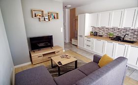 Przytulny Apartament Z Ogrodkiem W Doskonalej Lokalizacji Fair Rentals